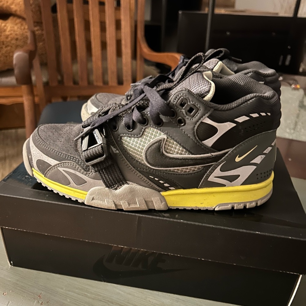 Nike Air Trainer - Picture 2 of 6